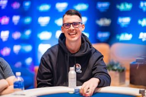 Lukas Robinson在WPT之旅上品味名人体验