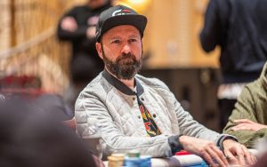 Daniel Negreanu在2023年输掉了220万美元，他已经开始计划在2024年做出改变。