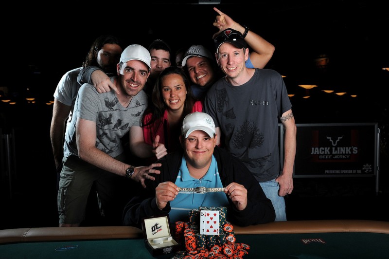 柯克·卡德威尔和史蒂文·科尔赢得2025年WSOP神秘百万赛事席位
